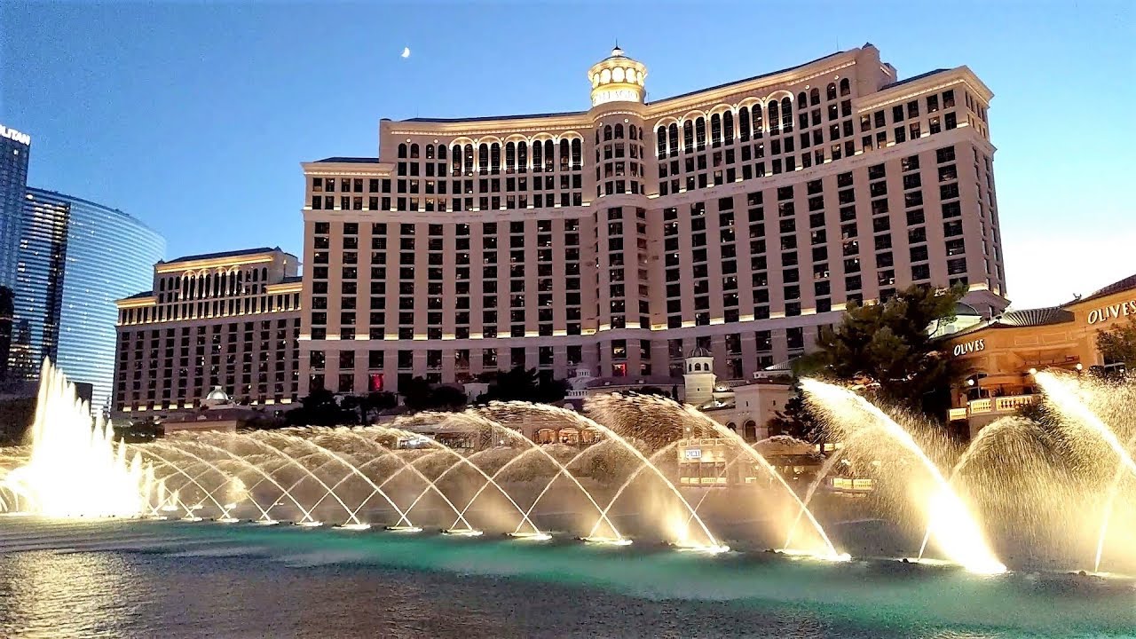 Fountains of Bellagio - "My Heart Will Go On" - Celine Dion - HD - Las