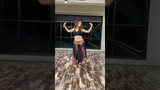 One Of My Fav Song 😍#Bellydance #Youtubeshort #Dancevideo