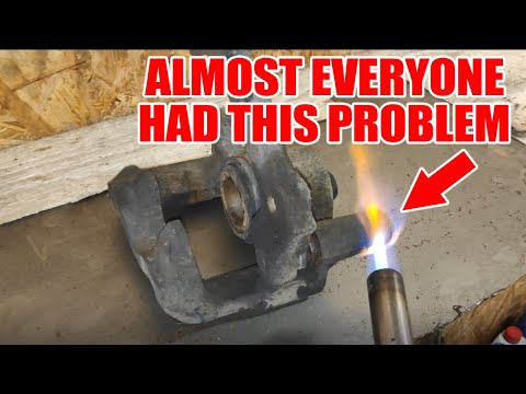 Lexus IS250 2005-2013 Rear Brake Pads Replacement | STUCK GUIDE PIN FIX