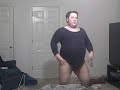 Cubby dances to Beyonce Single Ladies