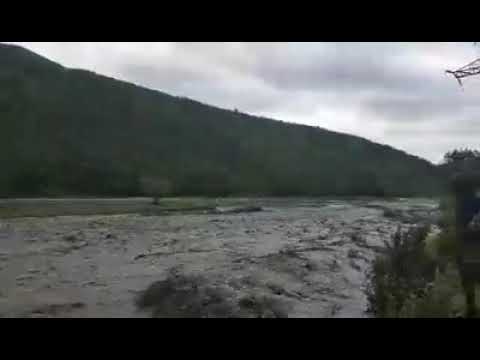 ადიდებულ ალაზანს ჰესის ტრაქტორი მიაქვს