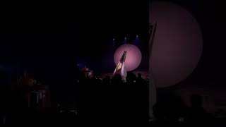 Lorde singing "Hentai" by Rosalía / Lorde cantando "Hentai" de Rosalía (Solar Power Tour)