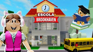 TRANSFORMEI A MINHA CASA em uma ESCOLA no BROOKHAVENRP ROBLOX