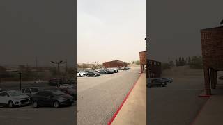 Wall of dust rolls through El Paso