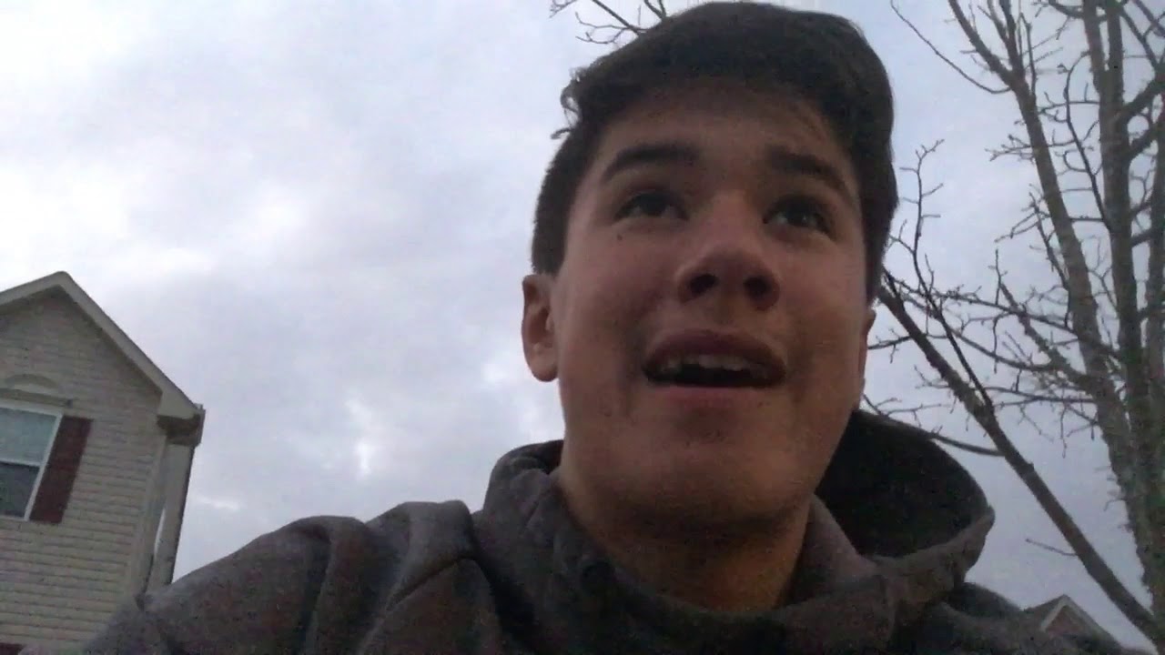 Dunking a Size 4 Soccer Ball on a 9ft Rim - YouTube