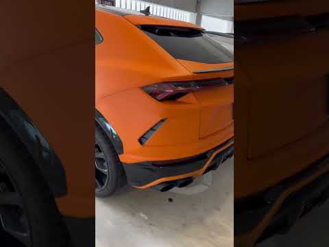 Orange Lamborghini URUS