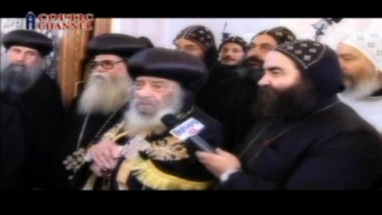 رسامة رهبان بيد قداسة البابا شنودة الثالث بدير الانبا بشاى والانبا بيجول بسوهاج 20 اكتوبر 2007