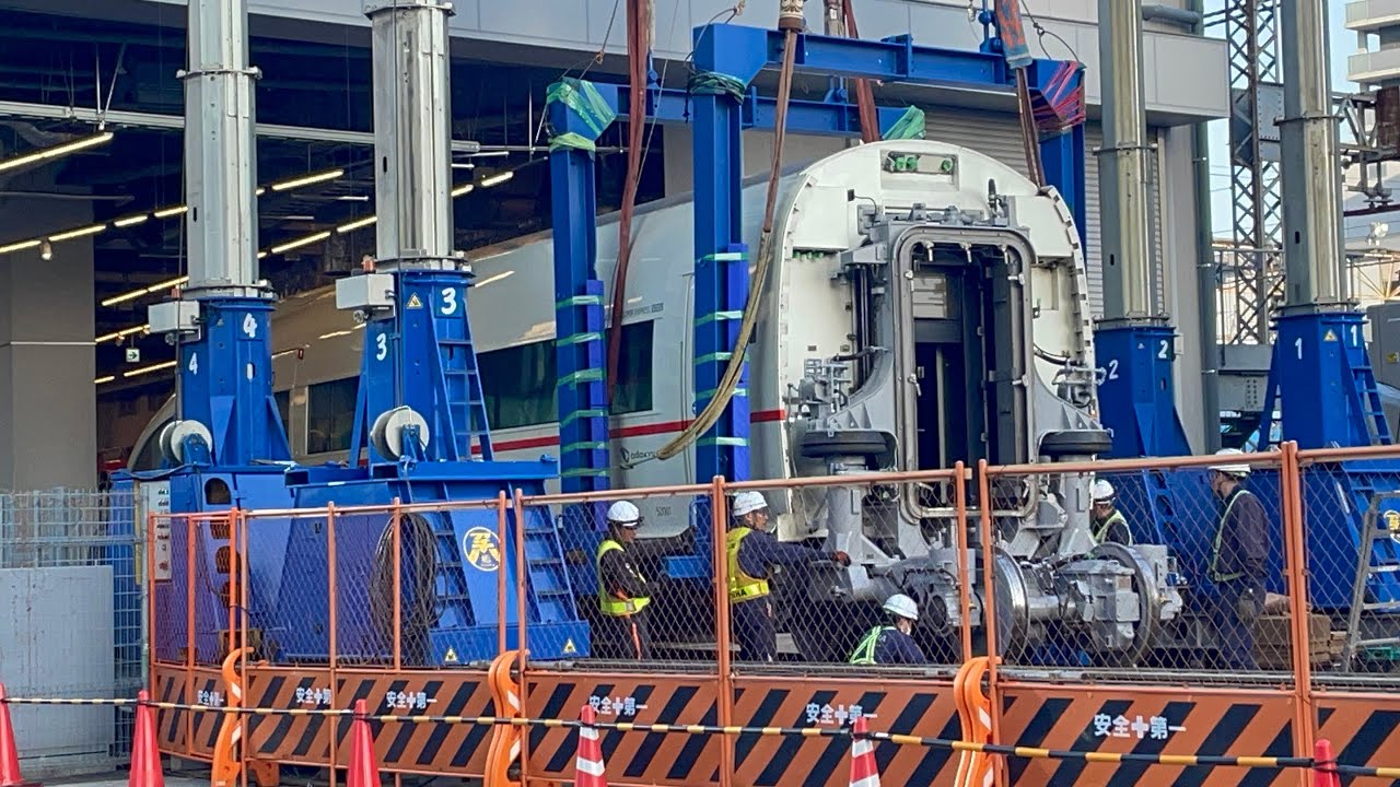 小田急ロマンスカー・VSE 50001号車　ロマンスカーミュージアム展示  搬入③