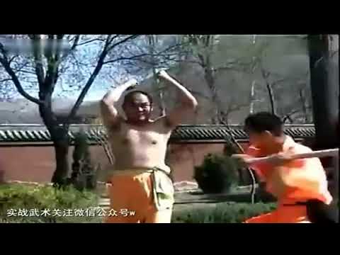 早期少林寺硬气功铁布衫 看少林寺武僧全身和铁一样硬