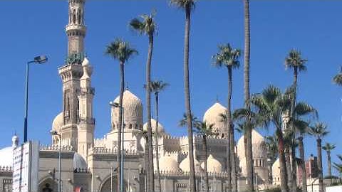 القرآن الكريم : سورة الماعون Quran Translation: Al-Ma`un : 107