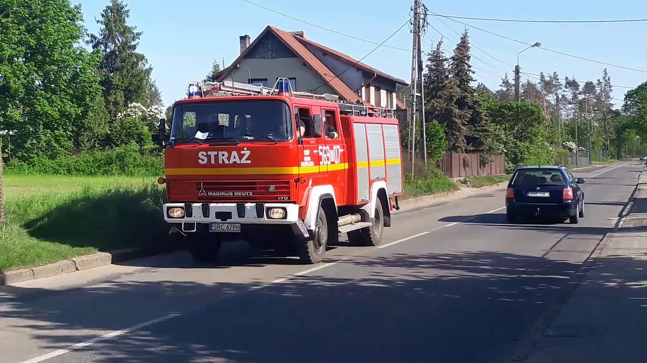 [Alarmowo] Niebezpieczny Pożar Lasu W Kuźni Raciborskiej , Przejazdy alarmowe zastępów z powiatu.