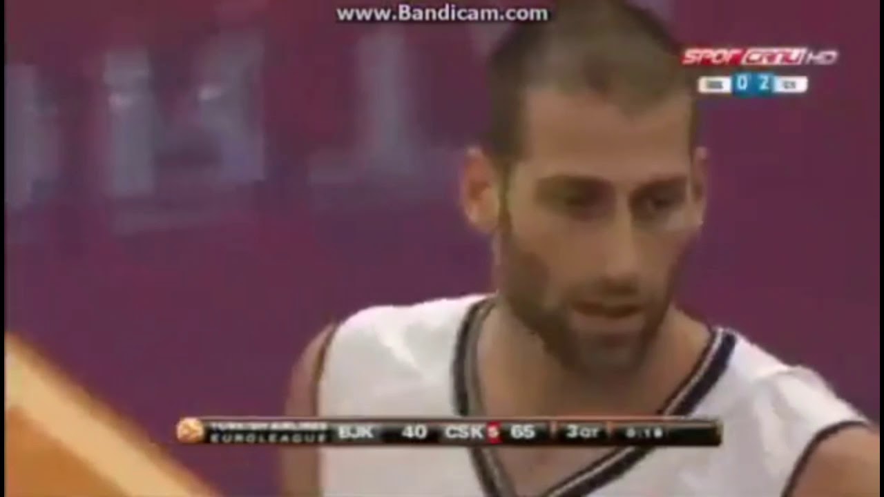 Beşiktaş - Cska Moskova (Fark 25 sayı iken delice bağıran yüce Beşiktaş taraftarı)