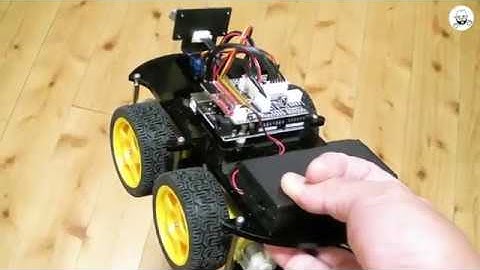 Elegoo Arduino スマートロボットカー V3.0 走らせる