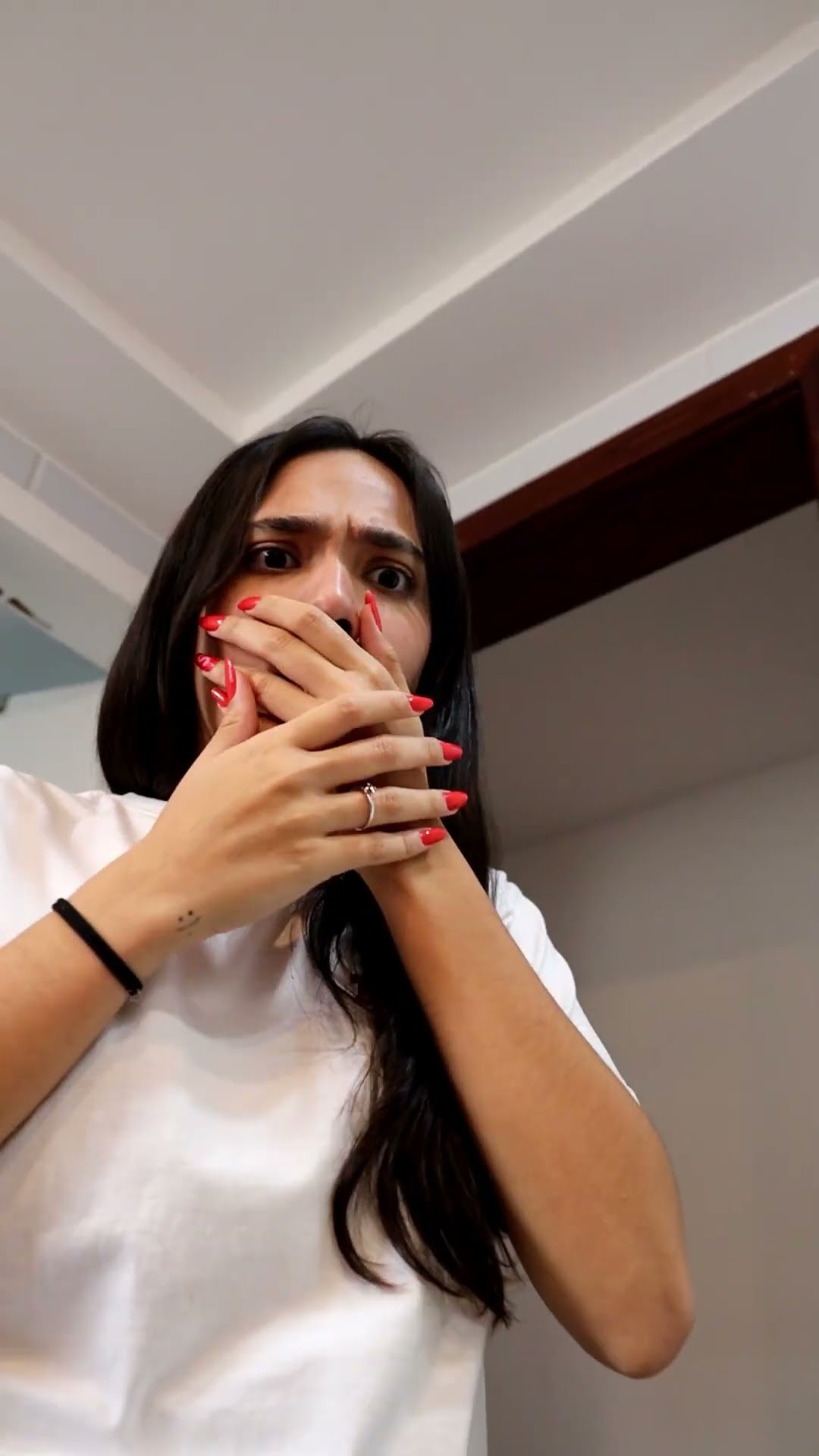 QUANDO A ÁGUA CAI NA TELA DO CELULAR #shorts