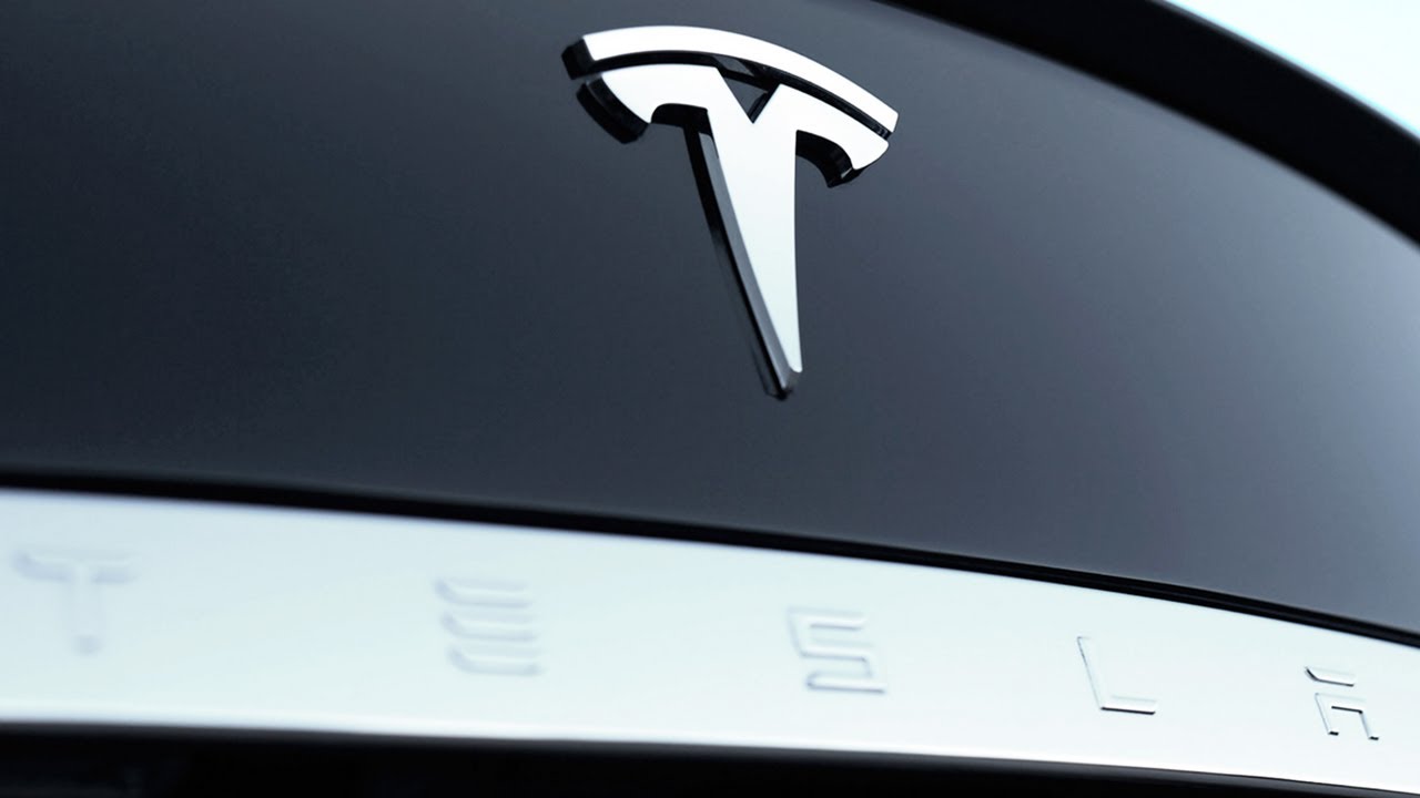 Twitter-Happy Elon Musk Revealed the First Model 3 to Roll Off the Production Line