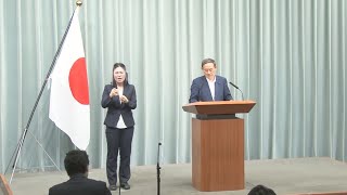 布マスク8千万枚配布へ  介護施設対象 1人7枚に
