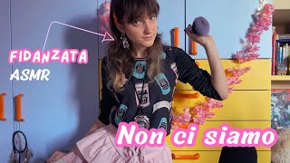 ASMR: fidanzata fissata con la moda ti risistema 