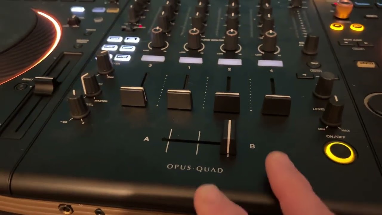 PIONEER DJ OPUS QUAD HOW TO SET THE CROSS FADE USING THE TOUCH SCREEN