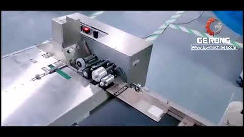 Clothing price name tag card automatic paging feeding tag labeling machine