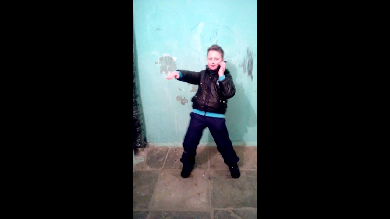 Мальчик отсосал в машине