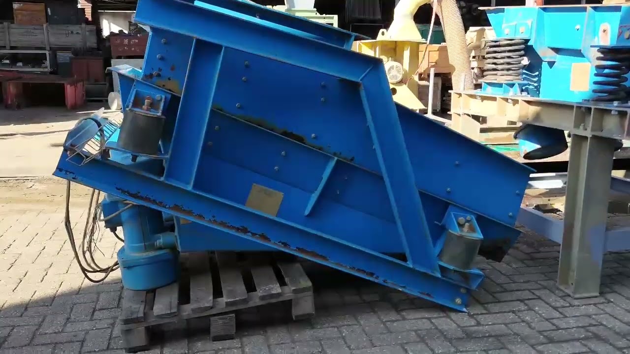 Vibrating Chute AT 2000-800