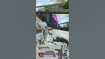 FASTEST SHIELD SWAP IN THE WORLD #apexmoment #apexcommunity #apexlegendsclips #gamingcommunity