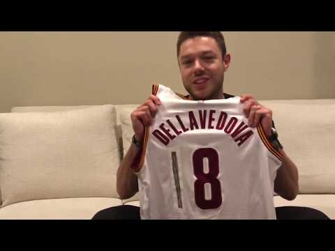 Video: Averea netă Matthew Dellavedova: Wiki, Căsătorit, Familie, Nuntă, Salariu, Frați