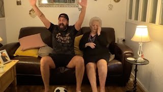 Gooners React | Crystal Palace vs Arsenal (0-2) | Nan and Beau fall out over celebrations 🤣