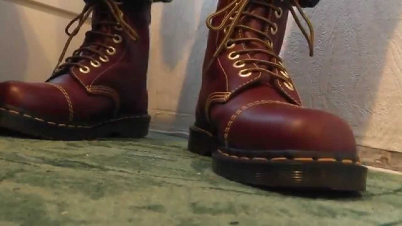 oxblood boots dr martens