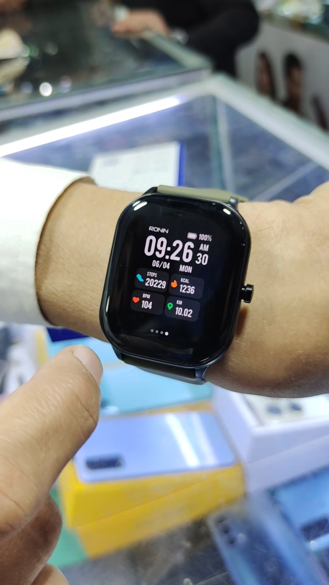 Ronin R-06 smart watch short unboxing #shorts - YouTube