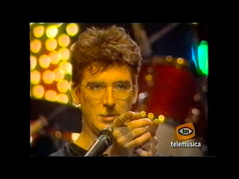 "Buscando un símbolo de paz" - Charly García - Canal 13 de Chile, 1988