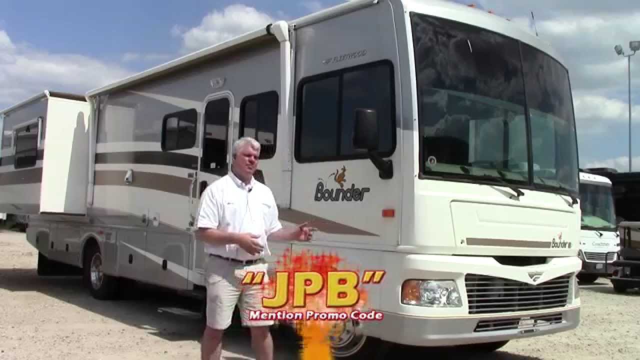 Preowned 2006 Fleetwood Bounder 35E Class A Gas Motorhome RV Holiday World of Houston in Katy, Texas