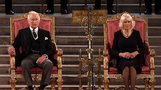 Statement: Charles und Camilla sind "schockiert und traurig" | PROMIPOOL