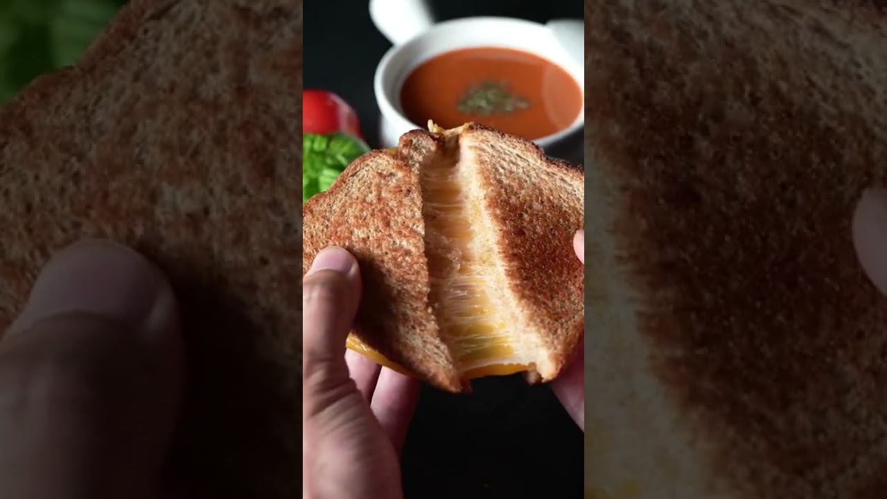 Grilled cheese with tomato soup - the perfect cheese pulllll