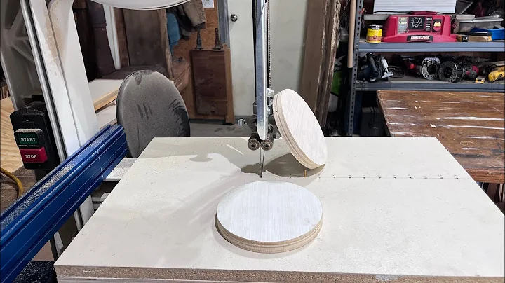Easy DIY Circle Cutting Jig for the Bandsaw