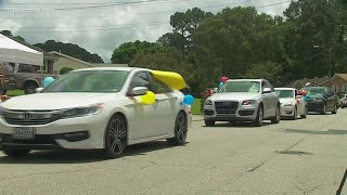 Neighbor parade for Chesapeake teen battling cancer