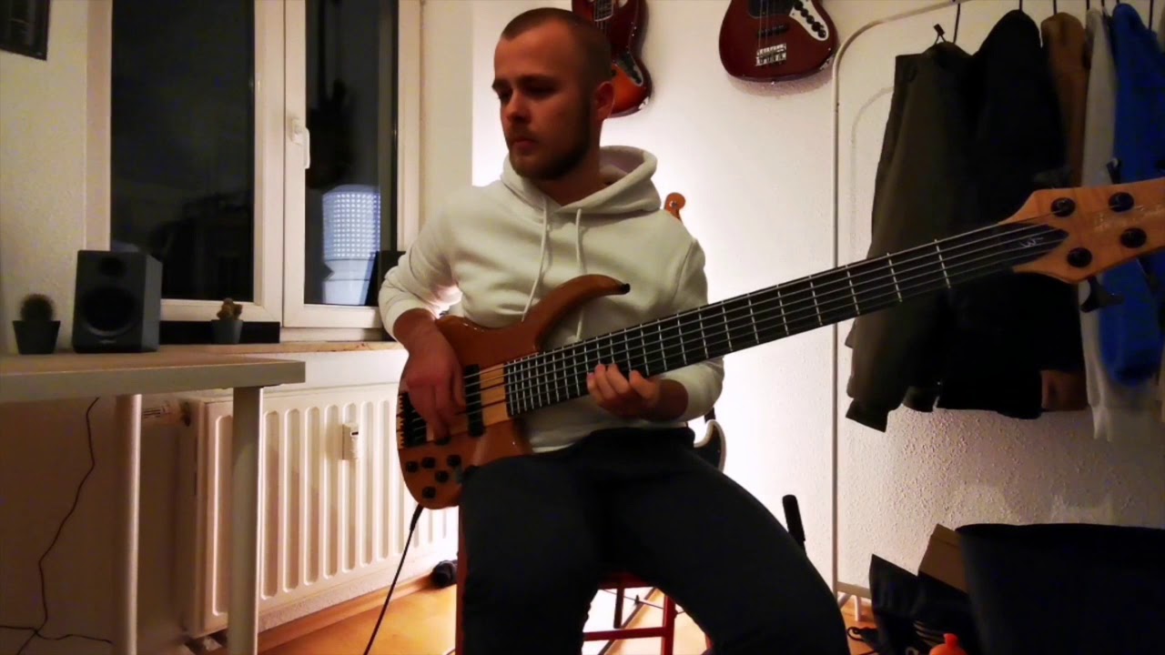 Obejrzyj Light Years - Janek Gwizdala Bass Cover (Luca Genze) w YouTube Obejrzyj Light Years - Janek Gwizdala Bass Cover (Luca Genze) w YouTube
