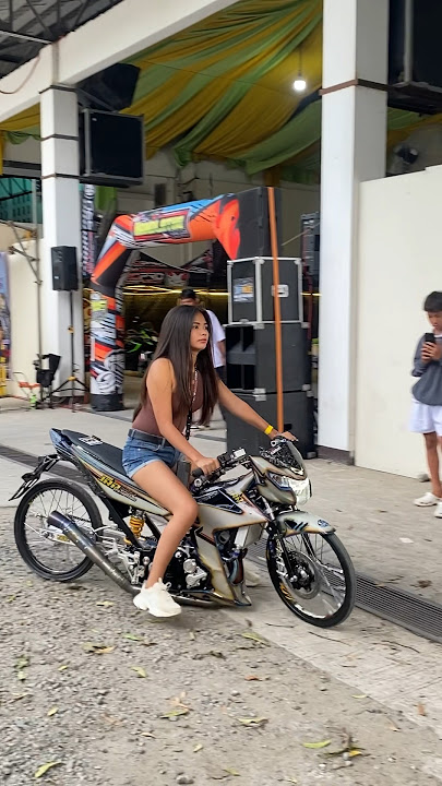 Suzuki Raider 150 Fi (streetbike Concept) Credits to the rightful owner of the video : Madambowsi