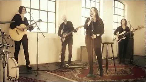 Debbie Clarke: "Lay Down" (Official Video)