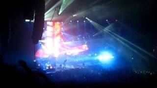 Pendulum The Vulture live at Wembley Arena 3/12/2010 *High Quality*