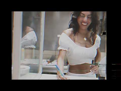 AGATHA- CRY (lloro x ti) Lyric Video