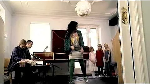 Bjrk: Aurora / tta raddir