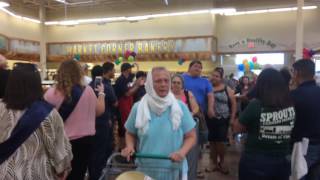 Sprouts manager, workers welcome customers