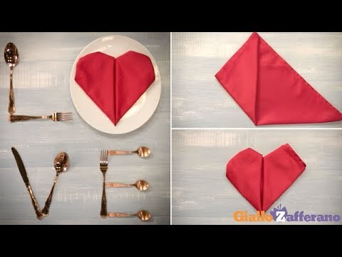 Origami in cucina: i modi più originali per piegare i tovagliolini di carta