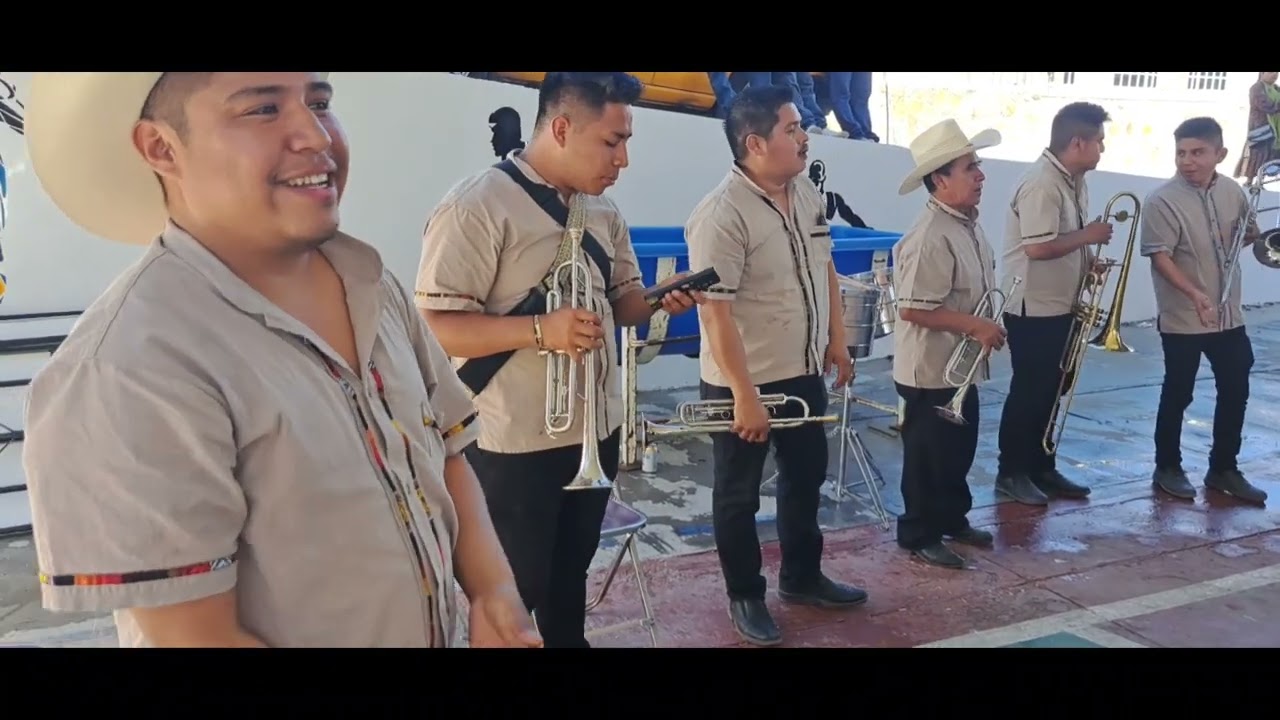 DE LA HUASTECA ALA MIXTECA!! BANDA ESTRELLA EN SANTA MARIA TINDÚ OAXACA