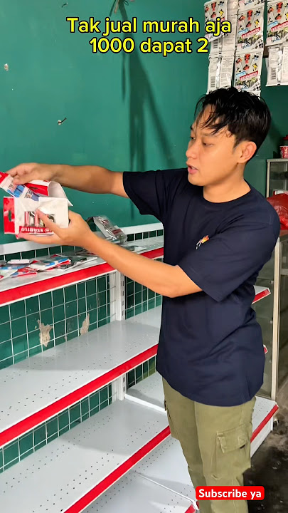 Come on, who wants to buy a cheap eraser?? #villagechildren #warungds #davidsunairi #eraser