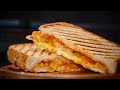 【23時のおやつ】エビチリチーズホットサンドを夜食にどうぞ