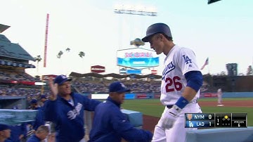 NYM@LAD: Seager opens the scoring with an RBI double
