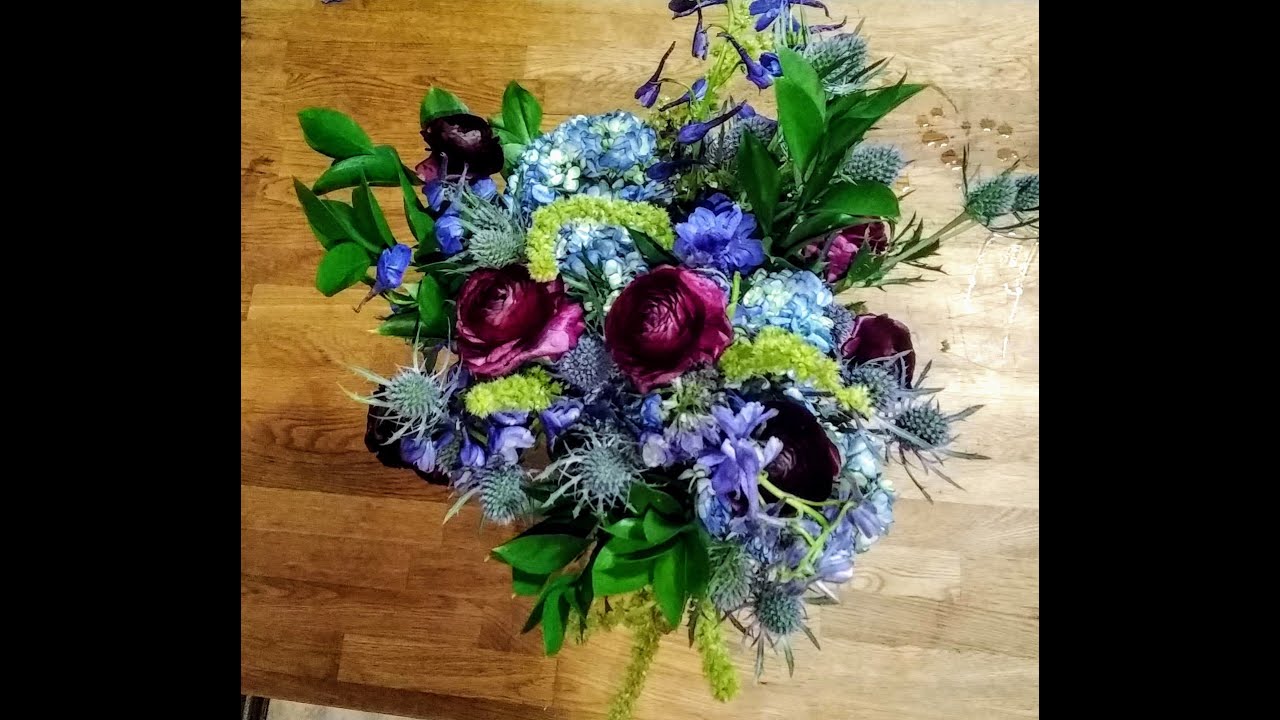 { Floral Fusion } Hand Wrapped Bouquet Tutorial * 2020 Pantone Color of the Year ! *