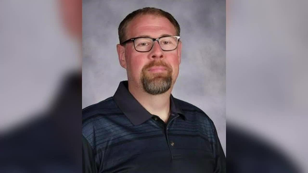 Belleville community mourns loss of teacher - YouTube
